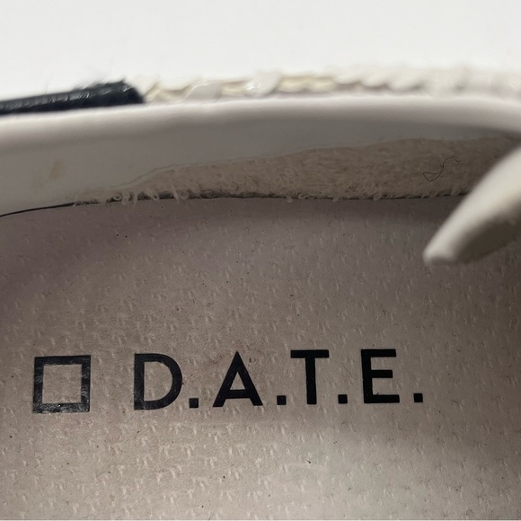 D.A.T.E. Black + White Leather Sneakers - Picture 7 of 8